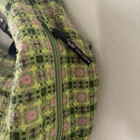 Petunia Pickle Bottom Diaper Bag Green Pink Touring Hobo Tote With Changing Pad! - Picture 4 of 10